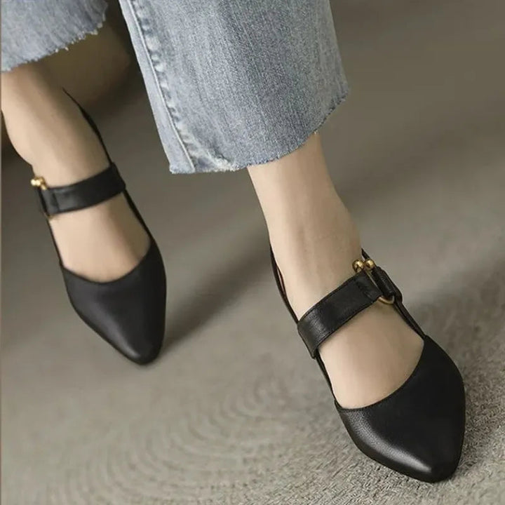 https://cdn.shopify.com/s/files/1/0905/8245/0519/files/Divina04.jpg?v=1746106206