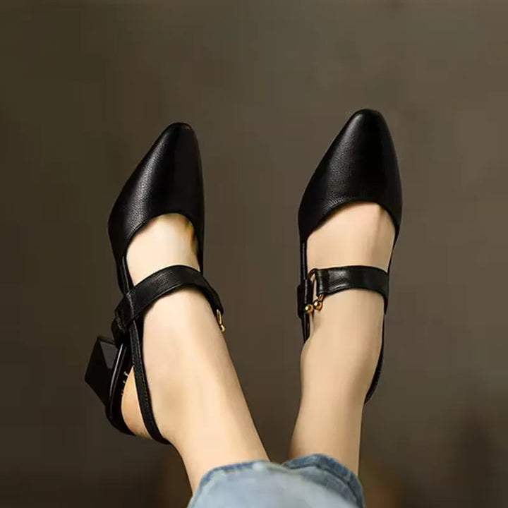 https://cdn.shopify.com/s/files/1/0905/8245/0519/files/Divina05.jpg?v=1746106207